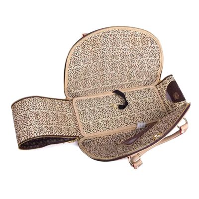 sac-pour-chien-brun-ouvert