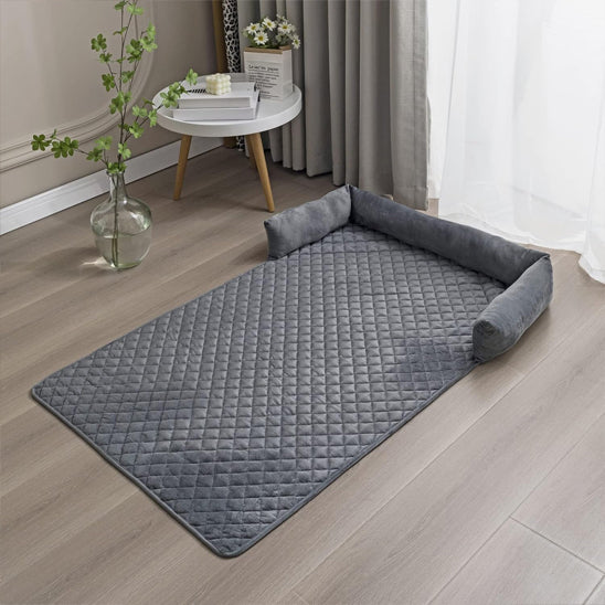 tapis-chien-protege-canape-gris