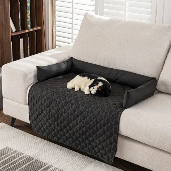 tapis-chien-protege-canape-noir-anti-griffe