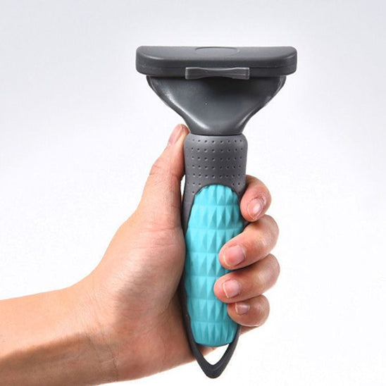 brosse-pour-chien-poil-long-toilettage
