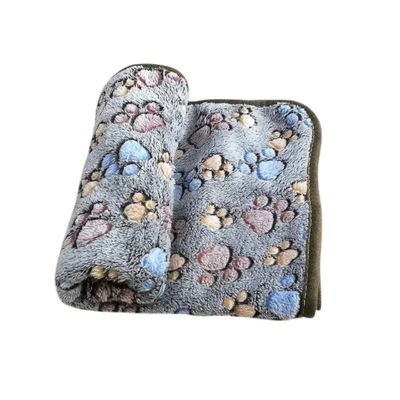 couverture-chien-polaire-motif-pattes-couleur-gris