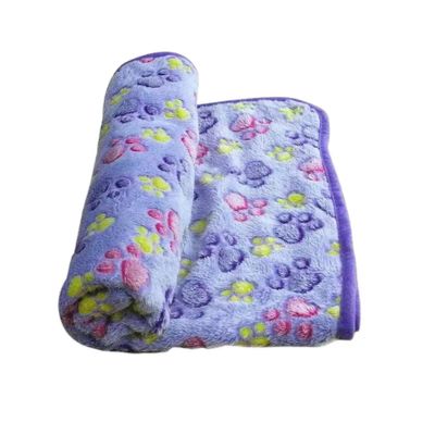 couverture-chien-polaire-motif-pattes-couleur-mauve